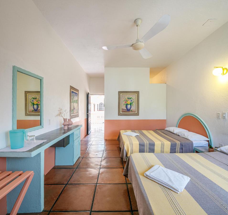 Hotel Flor De Maria Puerto Escondido  Esterno foto